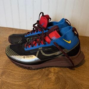Nike Pegasus Trail Goretex Women’s size 7